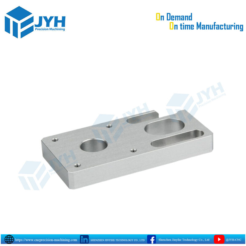 Aangepaste zilvergeanodiseerde aluminiumcomponenten met hoge precisie CNC-bewerking voor corrosiebestendigheid