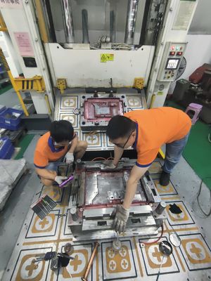 Kunststof spuitgieten voor autovormen